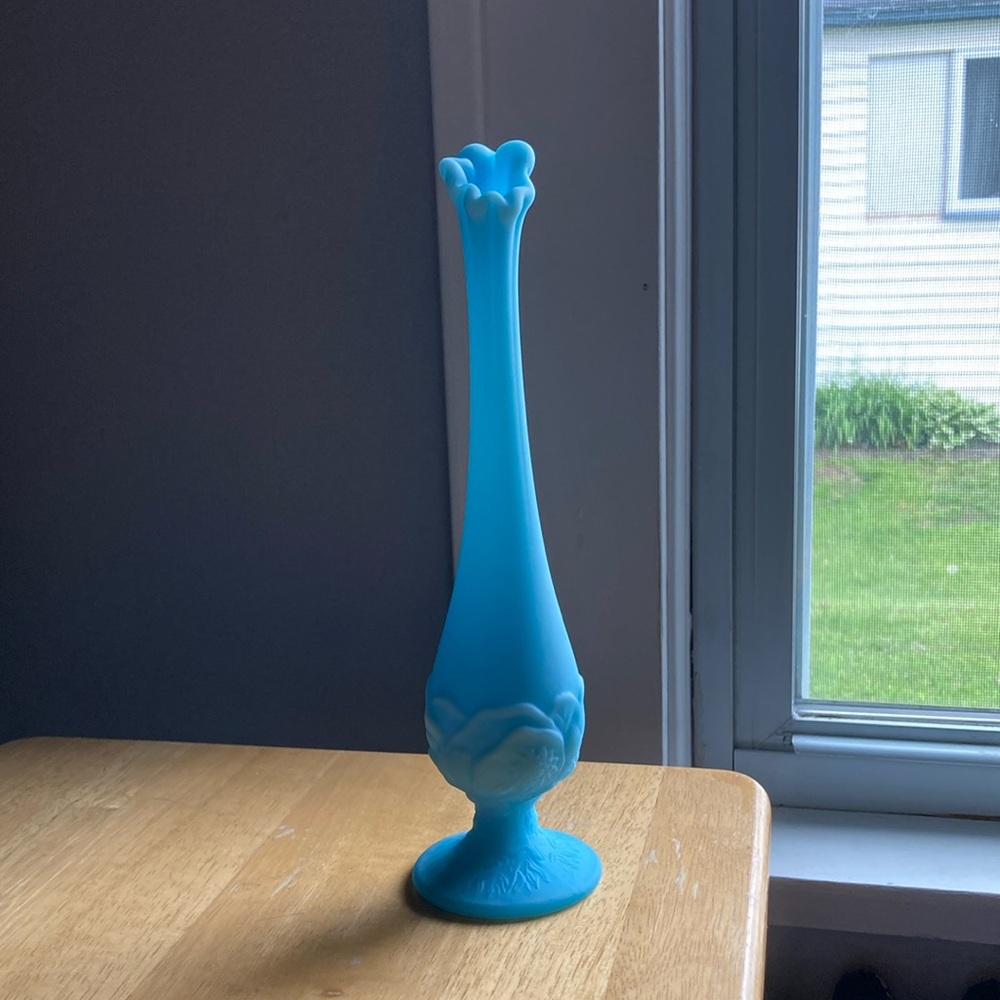 Fenton Waterlily Blue Satin Frosted Glass Floral Swung Bud Vase Vintage